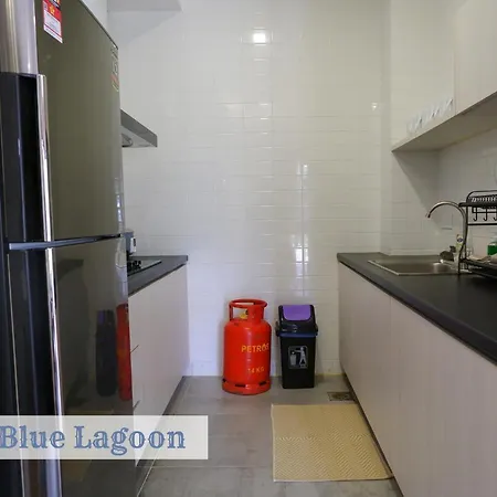 Roxy Sematan Townhouse - Blue Lagoon Exterior photo