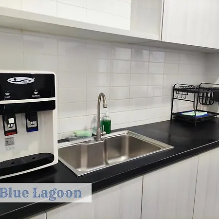 Roxy Sematan Townhouse - Blue Lagoon Exterior photo