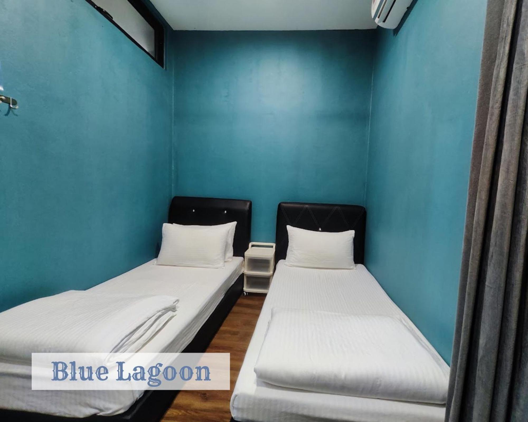 Roxy Townhouse - Blue Lagoon *